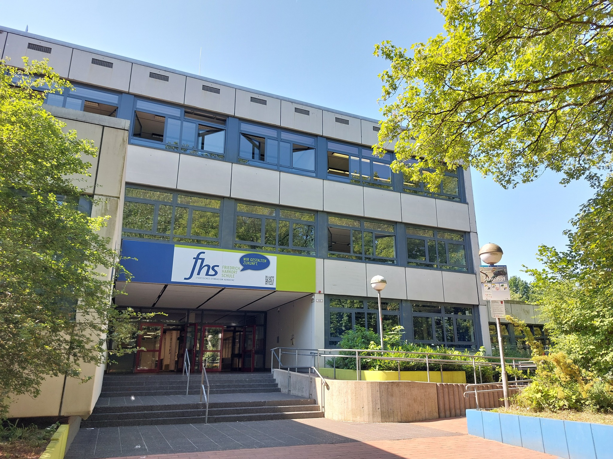 421884702_401722549025138_6270301107600096077_n